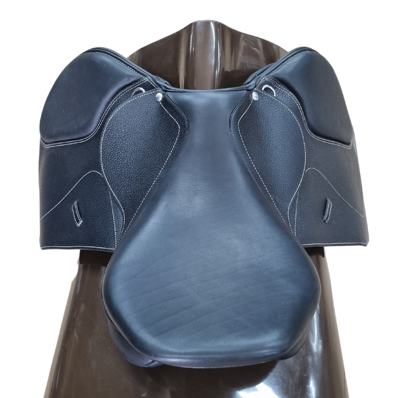 Saddle Close Contact Solo